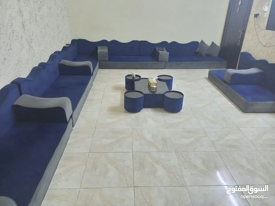 مجلس للبيع