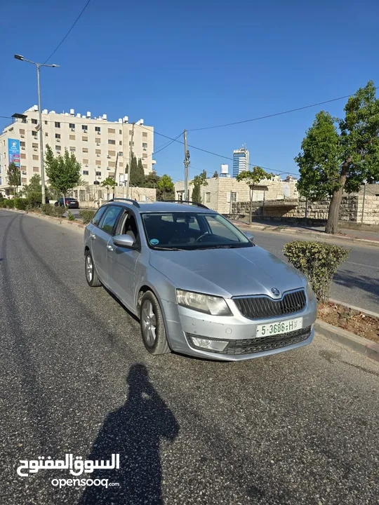 أوكتاڤيا للبيع