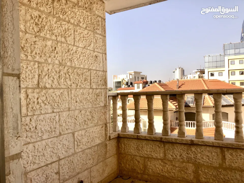 شقة للبيع في الماصيون قرب البنك الوطني