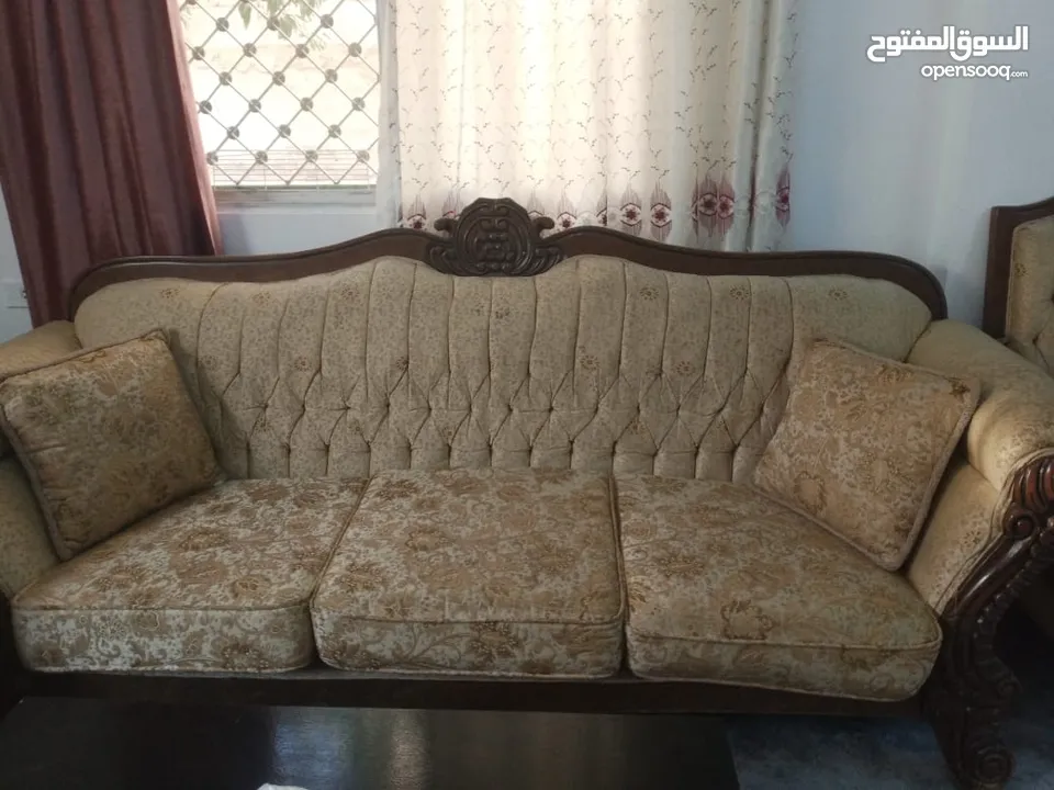 طقمين كنب مستعمل للبيع