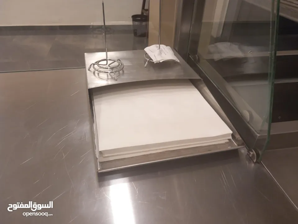 معدات مطعم للبيع