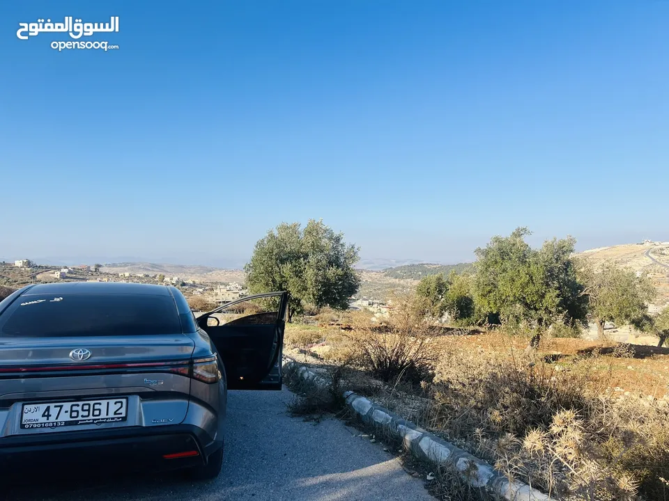 ارض للبيع في الكمشه بالقرب من شارع الاردن و مطعم قصر الجبل مميزه جدا