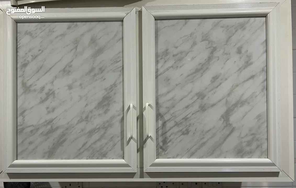 2 Kitchen cabinet