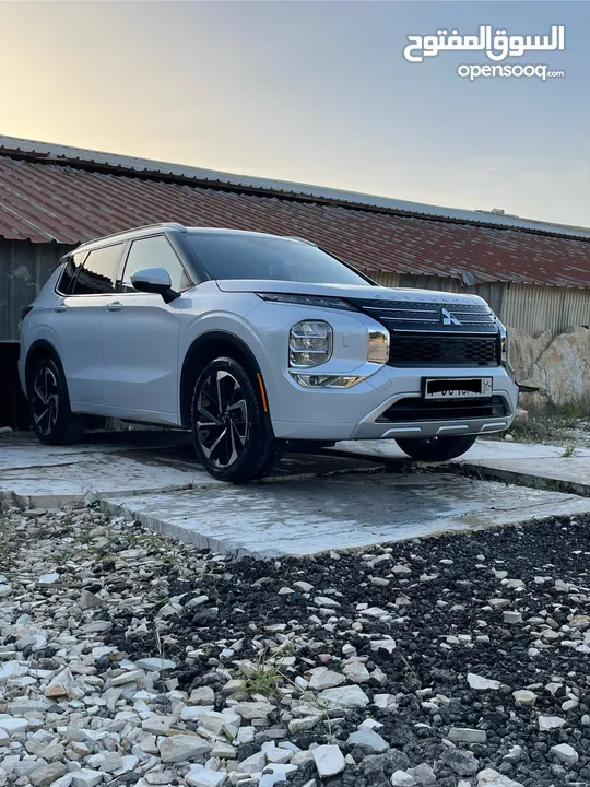 MITSUBISHI OUTLANDER  MONTERO SPORT