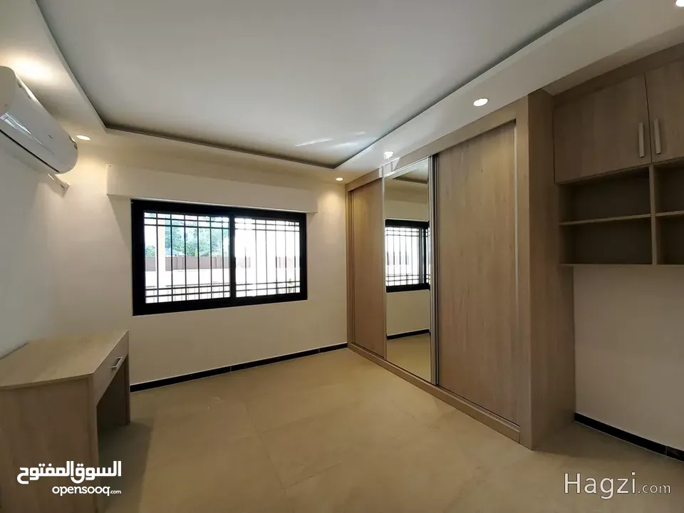 شقة غير مفروشة للإيجار 380م2 ( Property 18193 ) سنوي فقط