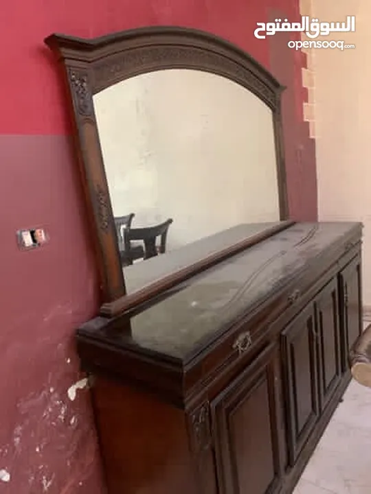 آثاث صالون كبير وطاولة فاخرة قزاز مع 8 كراسي اقرأ الوصف مهم