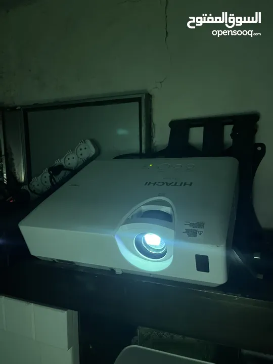 Hitachi Projector