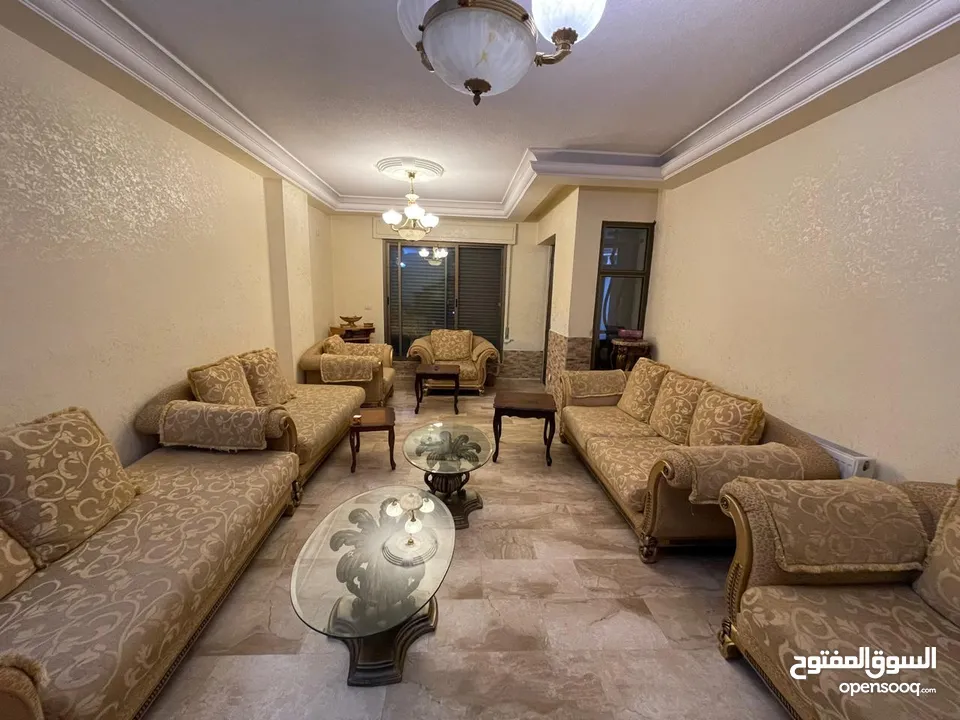 شقة بضاحية الرشيد