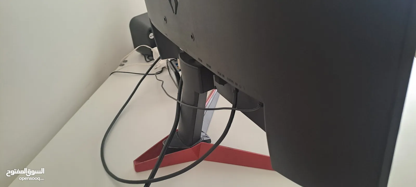 شاشة جيمينج ممتازه للبيع  75hz
