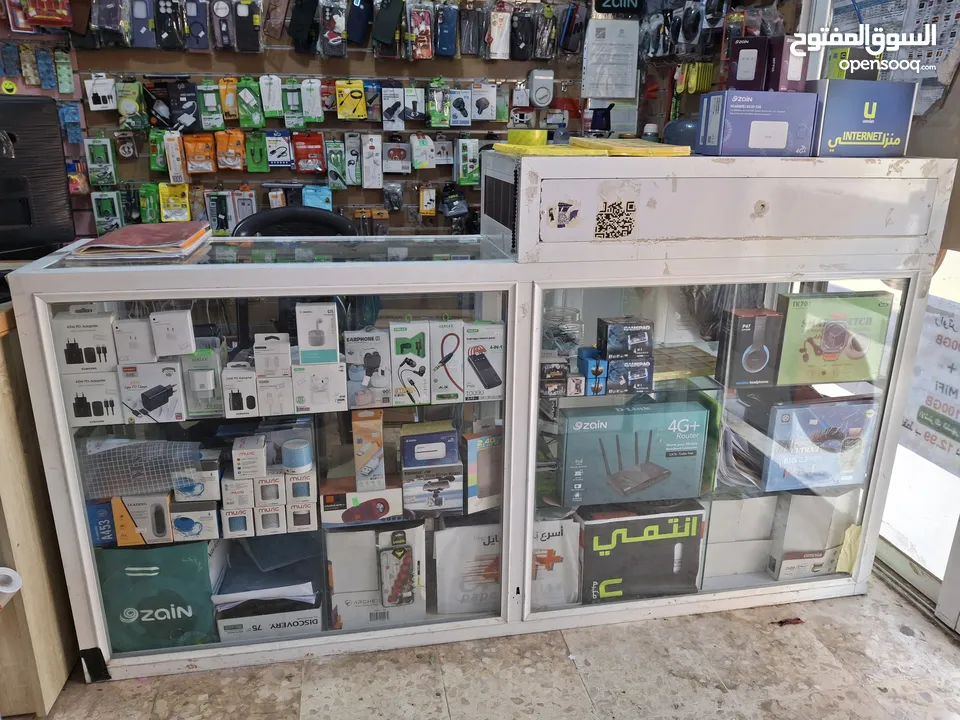 اجهزة رياضية للبيع مع اثاث مكتبي