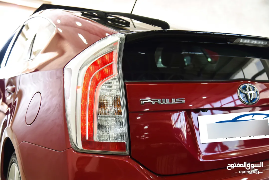 تويوتا بريوس فل بانوراما هايبرد Toyota Prius Hybrid 2013