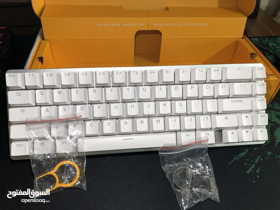 كيبورد Gloreious GMMK2 65% Red switch Gaming Keyboard