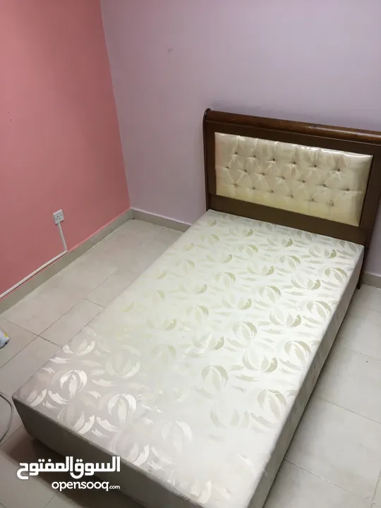 سرير خشب (120x200)