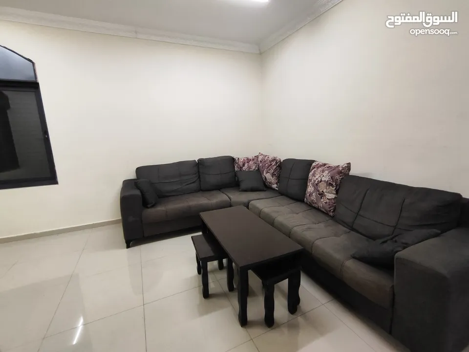 استديو مفروش للإيجار في البيرة خلف مطعم سامر