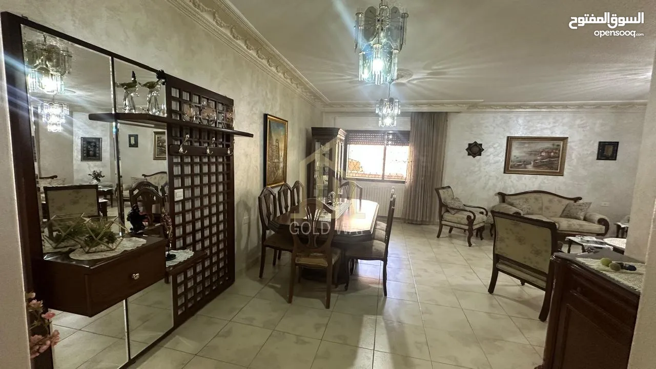 شقة مميزة للبيع في موقع مميز في الرابيه شبه أرضيه 180م بتشطيبات راقية / ref 9533