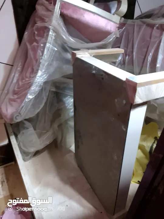 عفش شقه كامل بحاله جيده