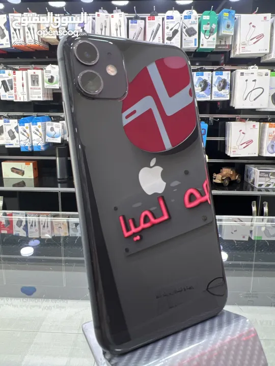 iPhone 11 (128) GB ايفون 11 مستعمل بحالة ممتازة مغيرله شاشة اصلية بالشركة  فقط لا غير كفالة محل