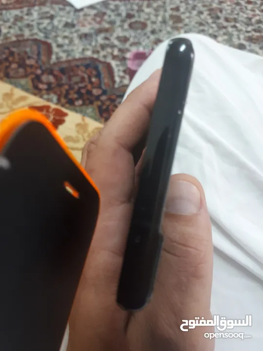 بلسs21 التلفون نظيف جدا خالي من ايا عيوب مع كرتونته