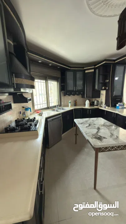 شقة مفروشة للبيع