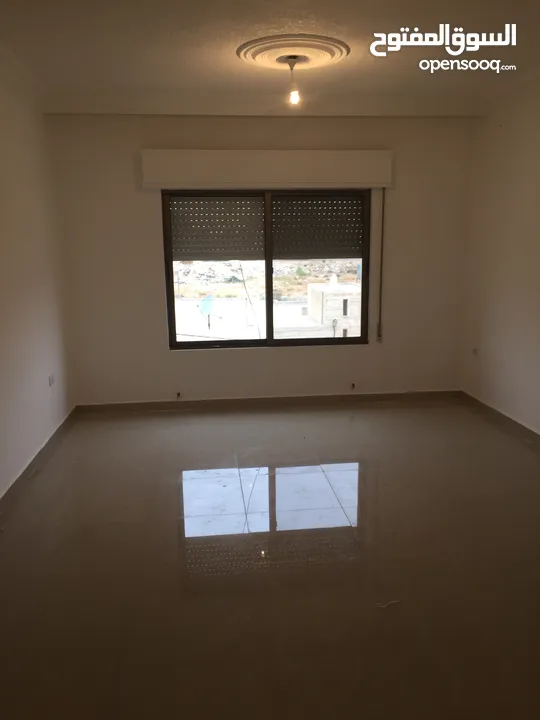 شقة سكن أ ضاحية الامير علي طريق المطار بجانب مدارس بيت المقدس 130 متر مربع طابق 2