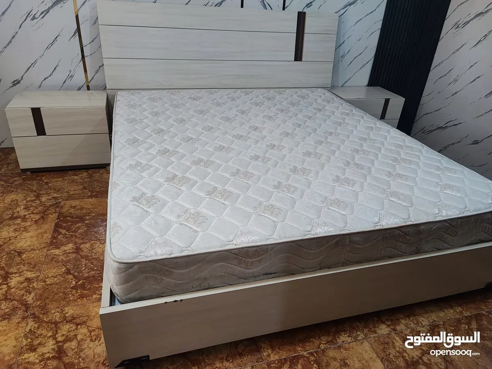 Danube king size bed+ Mattress+ Side drawers all in good condition