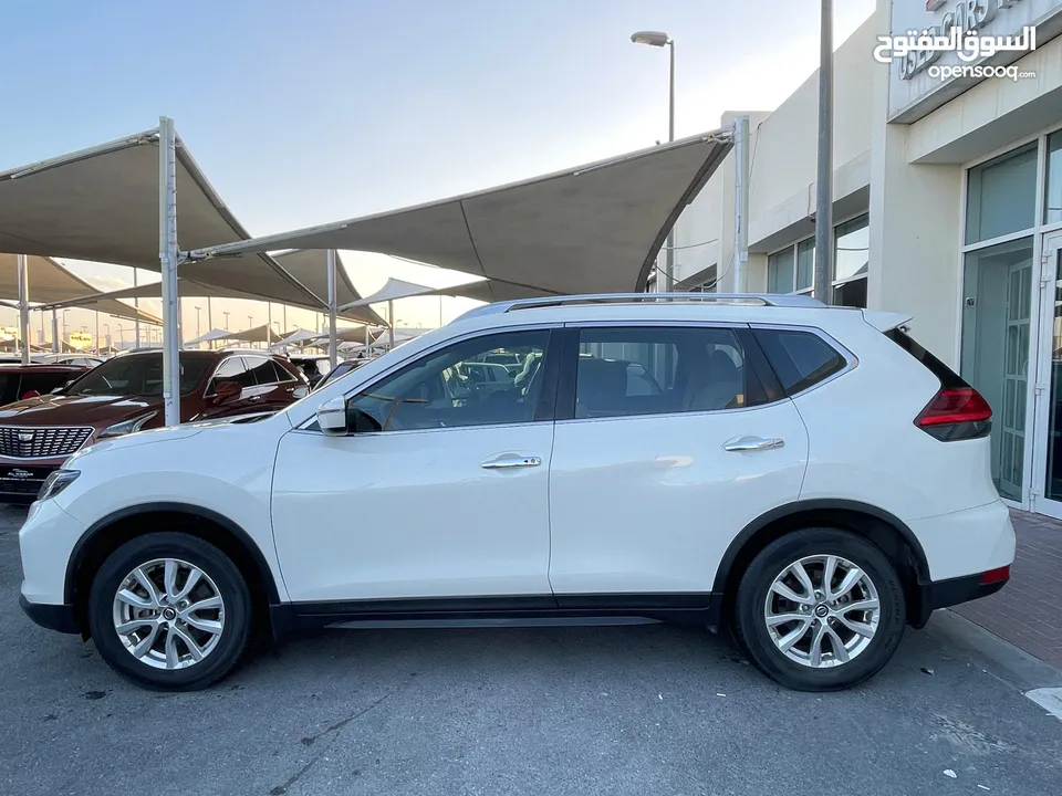 NISSAN X-TRAIL—SV 2.5–2018–GCC—FREE ACCIDENT—ORIGINAL PAINT—LOW MILAGE—EXCELLENT CONDITION