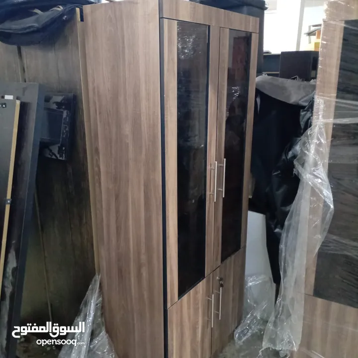 خزانه ملفات خشب وزجاج اربع ابواب للملفات والفايلات بسعر خرافي والتسليم خلا 48 ساعه