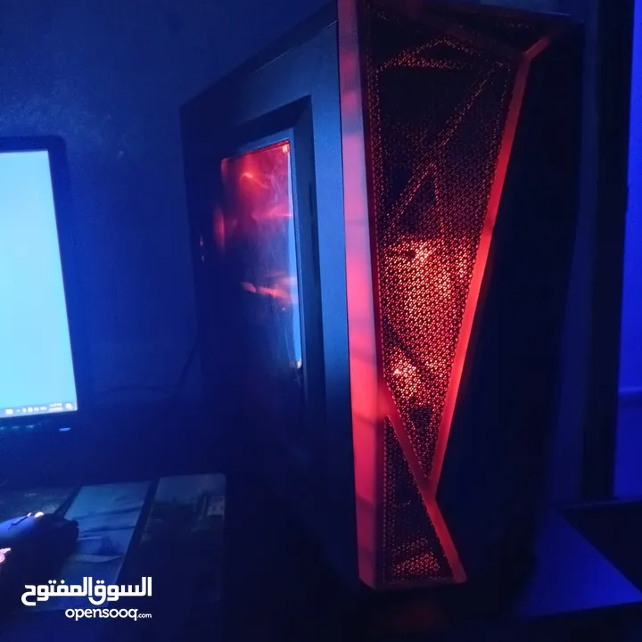 pc gaming للبيع او البدل آيفون