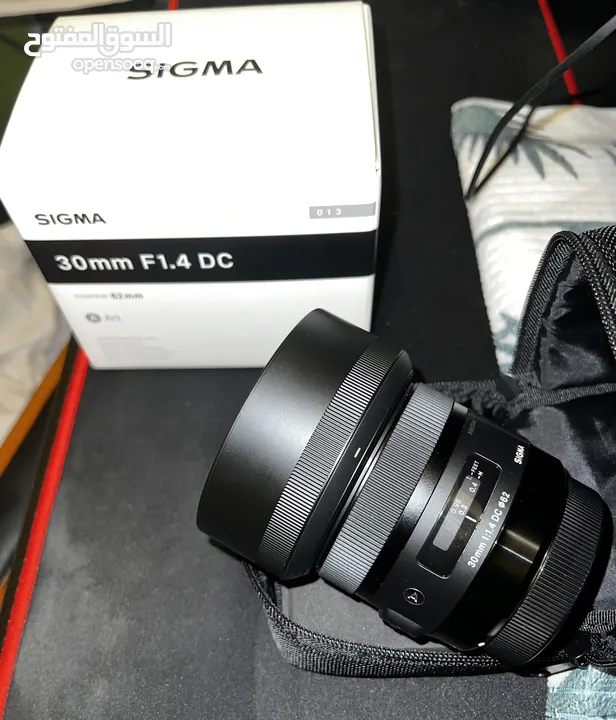 عدسة Prime Sigma 30 mm F1.4 DC بكرتونها نظيفة 100%