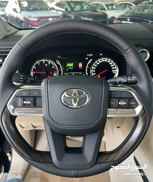 TOYOTA LANDCRUISER GXR Twin Turbo ( معرض الحضر )