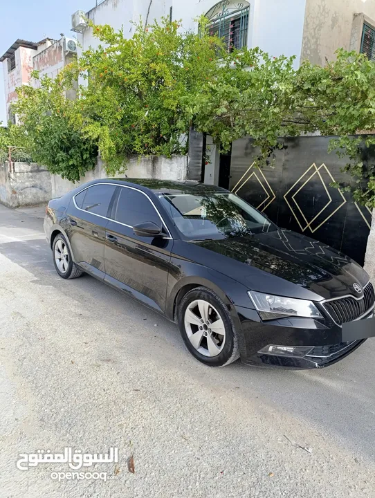 سكودا سوبيرب