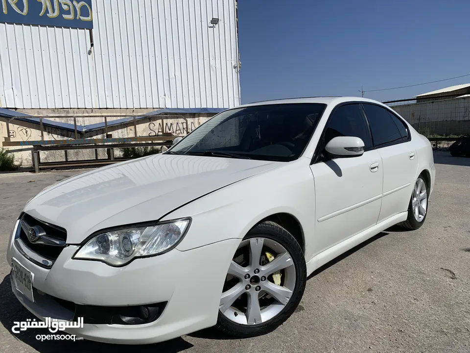 Subaro b4 سوبارو