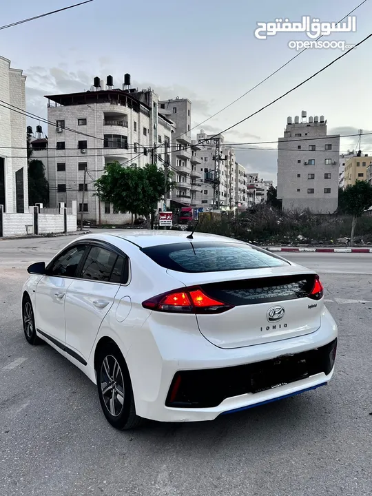 ايونيك هايبرد