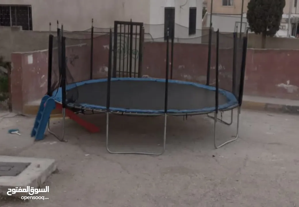 ترامبولين بحاله جيده
