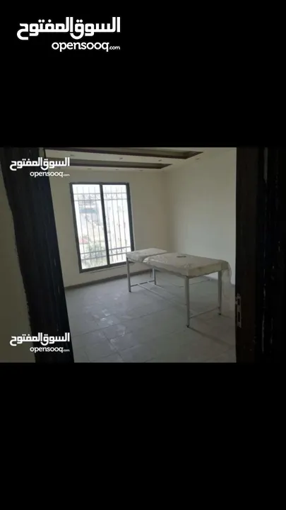 مكاتب للبيع