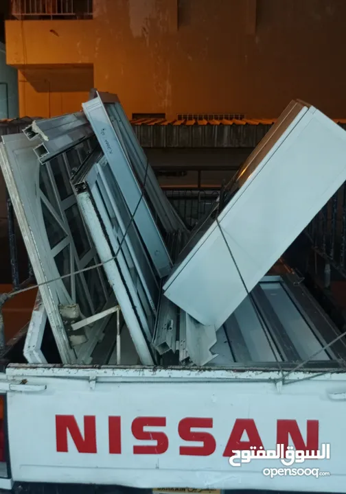 نحن نشتري جميع أنواع خردة الألومنيوم والنوافذ والأبواب الألومنيوم الفولاذية والنوافذ والأبواب والمكي