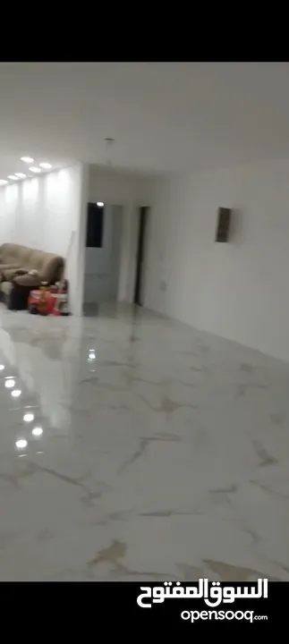 شقه للبيع طابق خامس 120متر وكاله دوريه   ام الشرايط