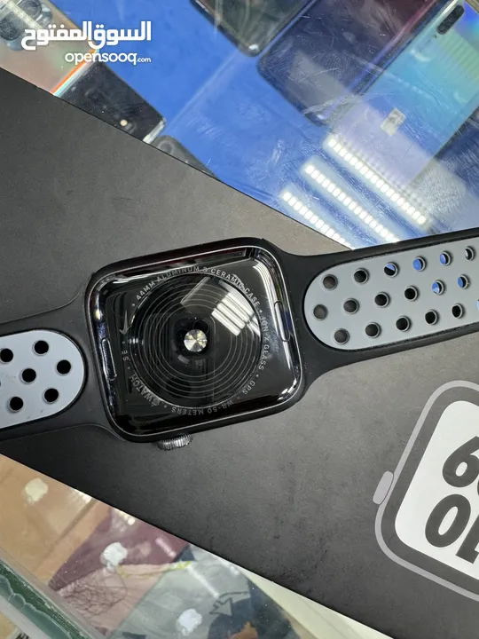 Apple Watch series SE Nike Edition 44mm