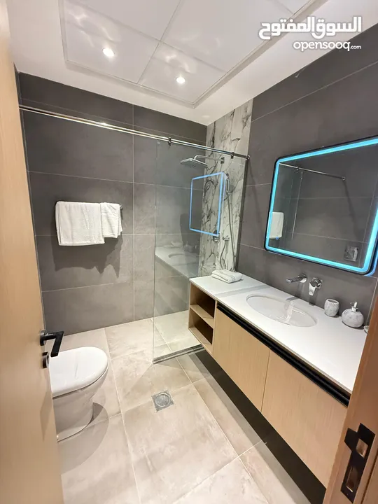 مشروع الكريك تاورز(Creek Towers)