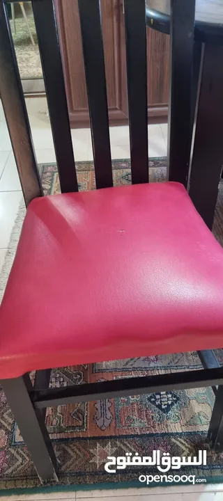 طاوله سفره طعام مع اربع كراسي