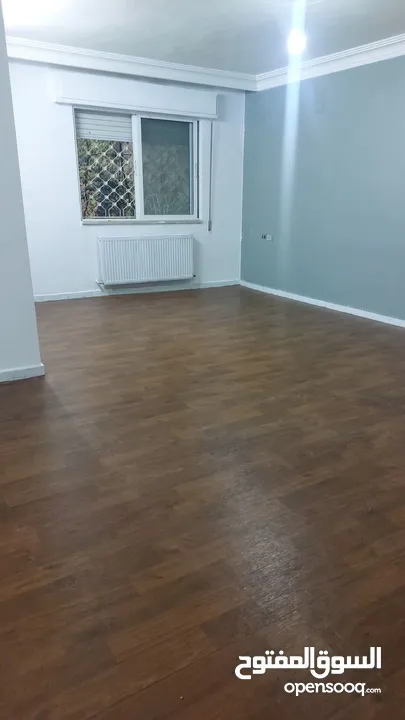 شقة مميزة أرضي مع حديقة