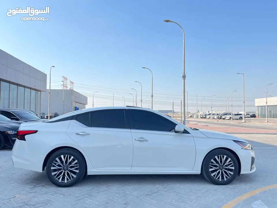 NissanAltimaSV 2023 GCC Space Full Option Original Paint Under Warranty Full ServiceHistory 63,000KM