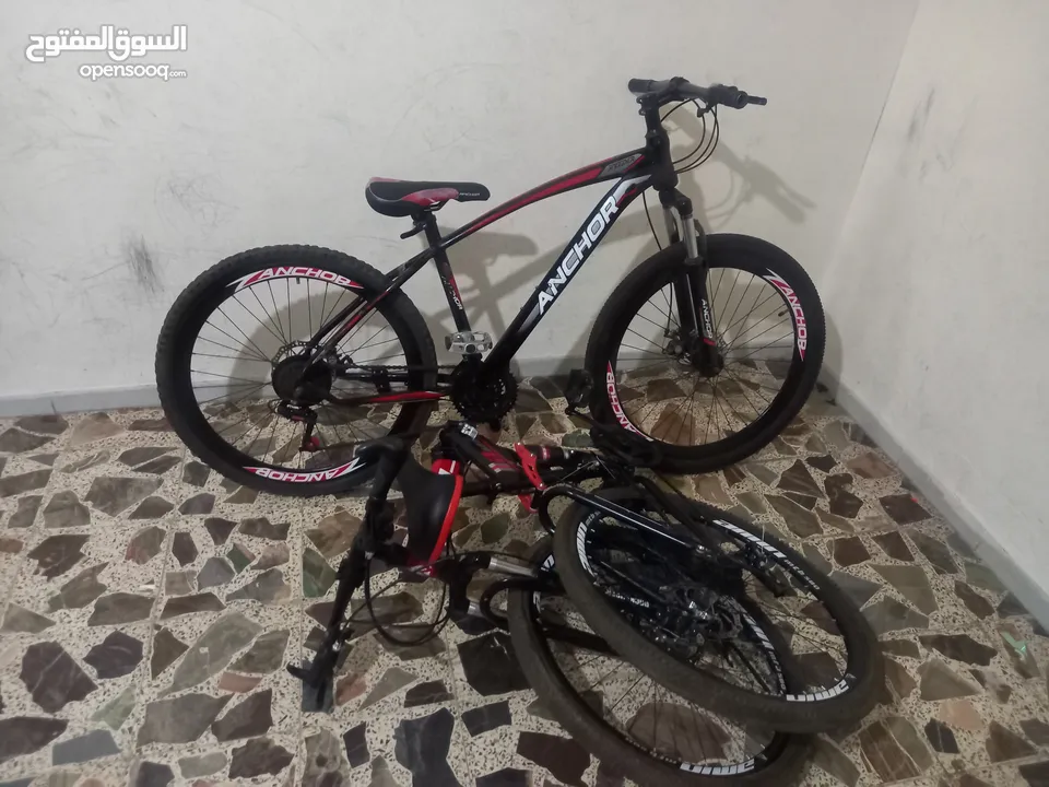 دراجات هوائية جنط 26 بحالة ممتازة  الأول نوع AMIN Foldable  الثاني ANCHOR
