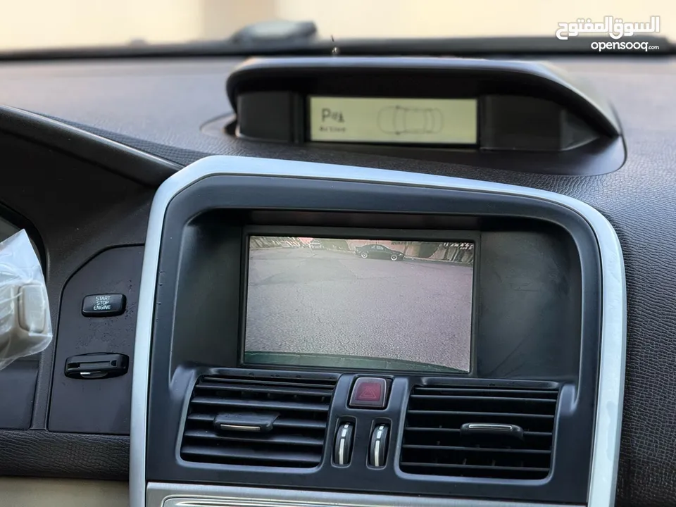 ڤولڤو XC60 موديل 2010 لون بني فل أوبشن اعلى صنف  فحص كامل بحالة
