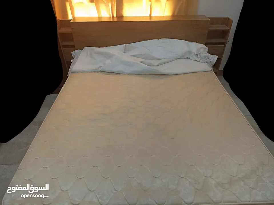 Bed 200 x 160 with Mattress