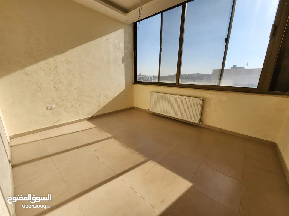 شقة مع روف منفصلين للبيع في دير غبار ref: 14232