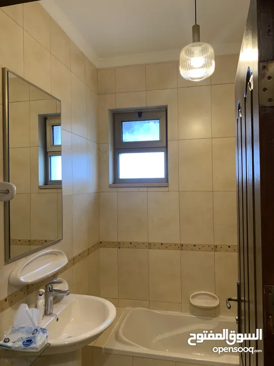 Spacious and Beautiful 3BR Abdoun Apartment for Rent شقه مشمسه بجانب السفاره البريطانيه عبدون