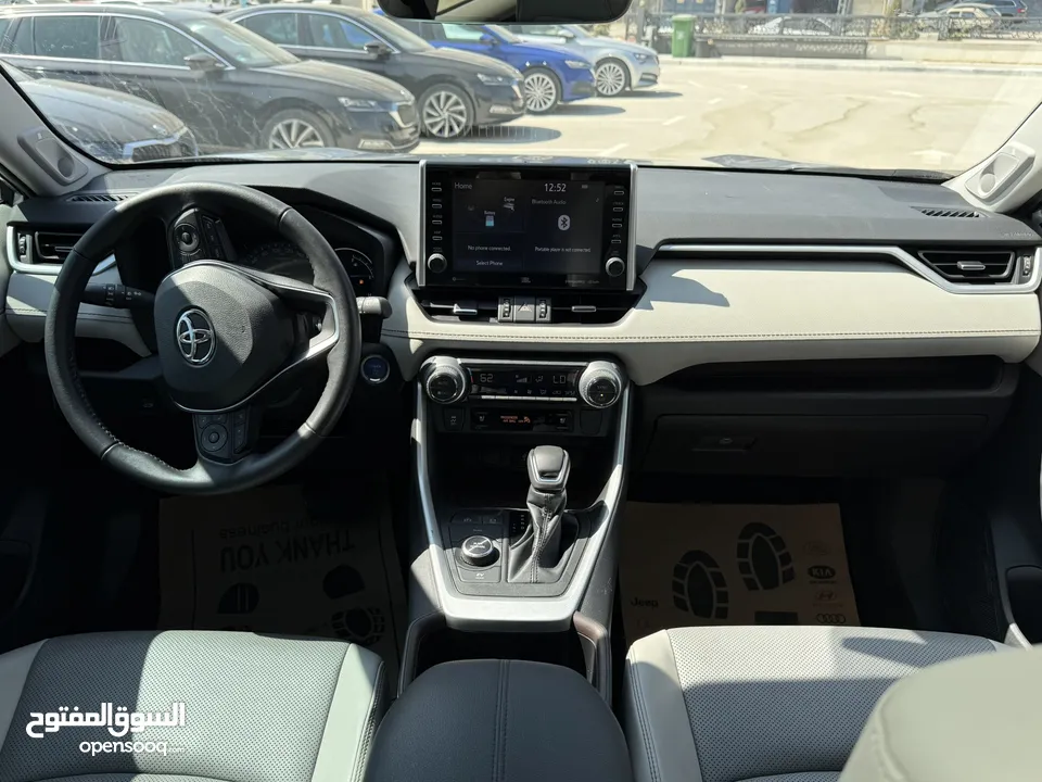 تويوتا RAV4 ترخيص 2022 محرك 2500 هايبرد