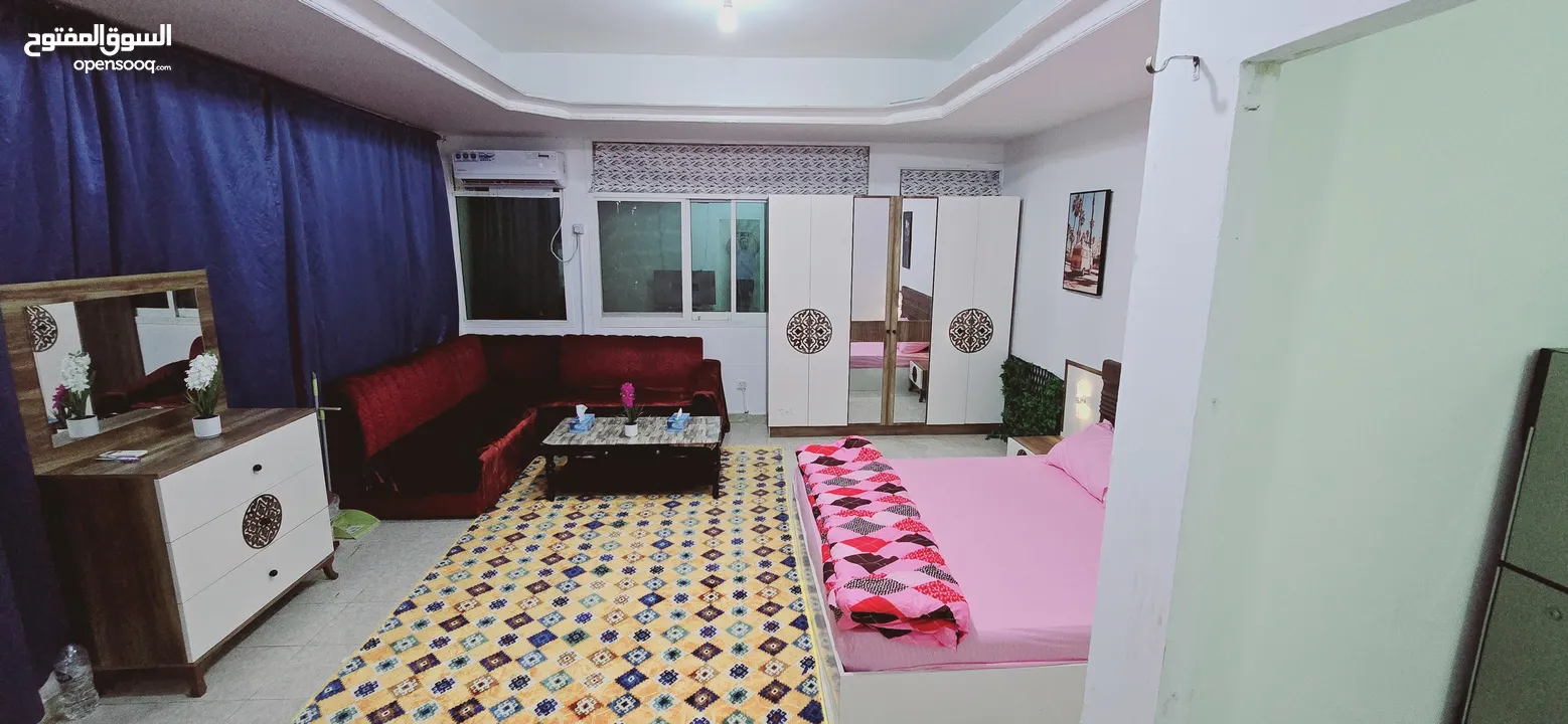 Studio furnished opposite alwhda mall /استديو مفروش فخامه امام الوحده مول مباشره