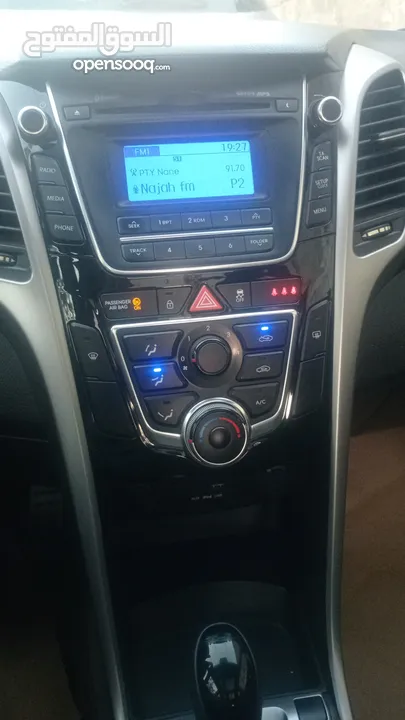 هيونداي i30 سنة 2016 اوتومات مع فتحة بانوراما....نخب